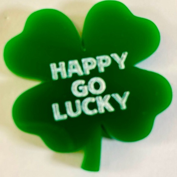 6 for$20♥️Good Luck Shamrock Pin. BNWT ready for the occasion ☘️ - Picture 1 of 3